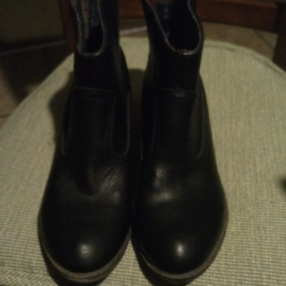 ROCKETDOG SOUNDOFF VINTAGE WORN BOOT SIZE 8.5